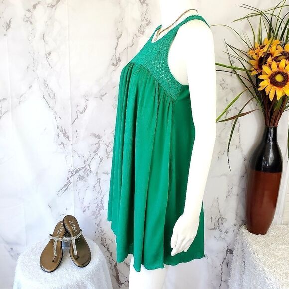 NWT! Francesca's crochet mini sheath dress - Picture 7 of 8